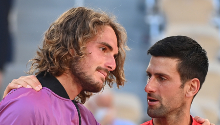 CRNE SLUTNJE SE OBISTINILE! Cicipas ima ozbiljan problem, posetio ga Đokovićev doktor!