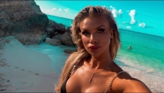 IVANA ZAPALILA ZANZIBAR! Vreli kadrovi zgodne Uraganke dok trenira u bikiniju na plaži nikoga ne ostavljaju ravnodušnim (FOTO)