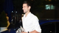 NIKO KAO NOVAK ! Došao na proslavu bez obezbeđenja, srpski sin ulazi u svaki dom u zemlji!