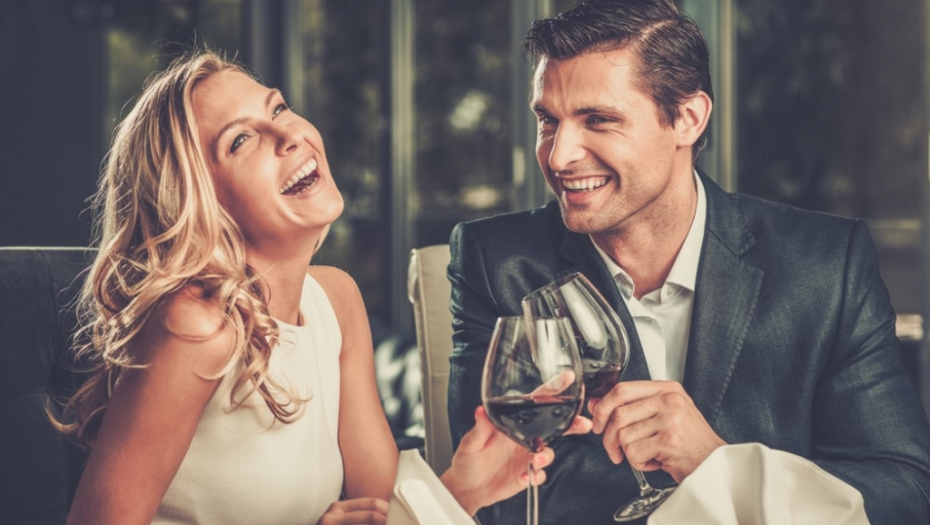 SAVRŠENI LJUBAVNICI: Ovih 5 horoskopskih znakova obožavaju se*s