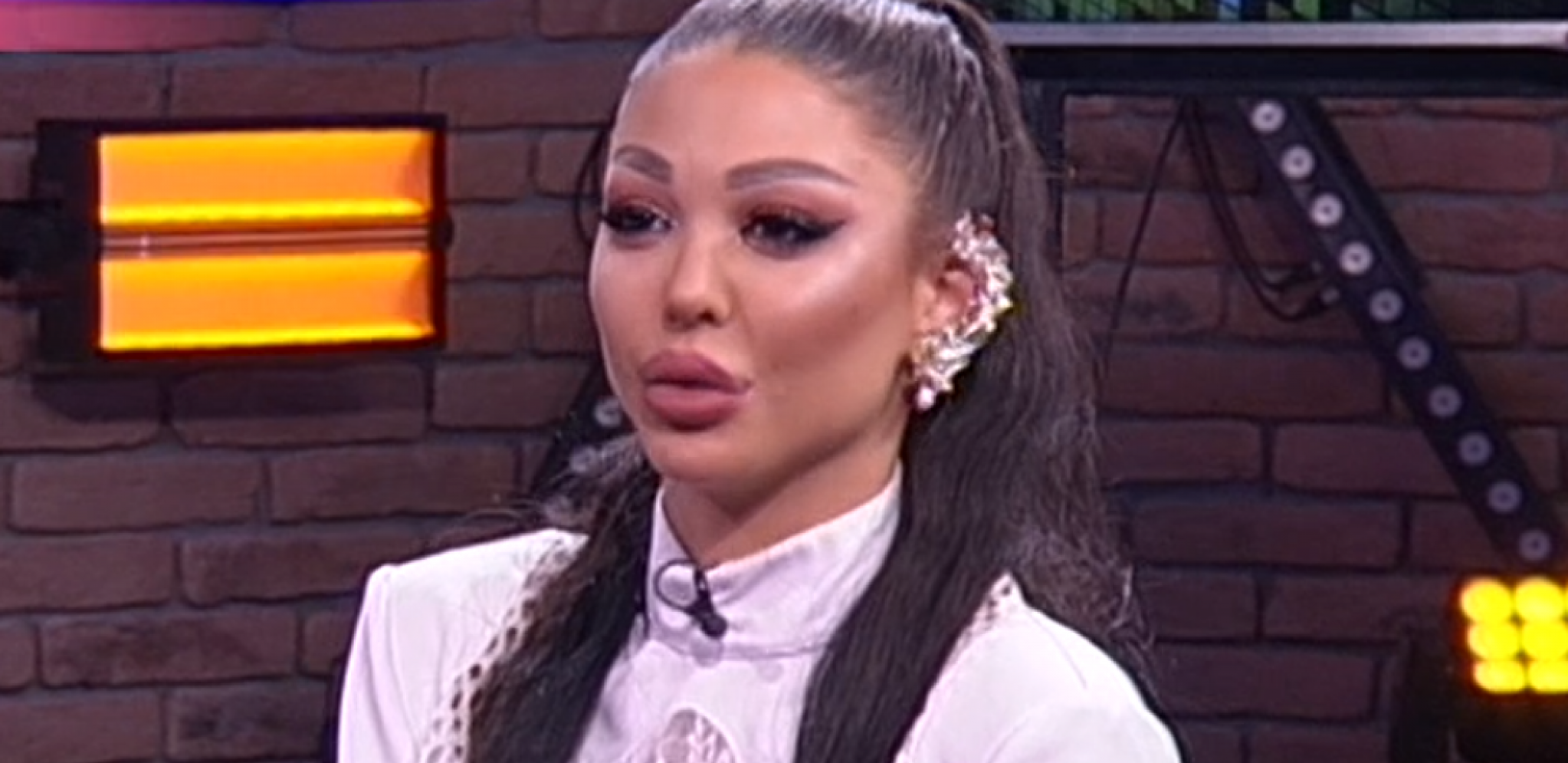 ZAPUŠILA IM USTA! Maja brutalnim odgovorom o varanju žena sasula Janjušu i Kristijanu sve u facu, zadrugari od sramote spustili poglede!