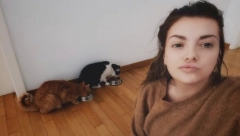 ĆERKA POKOJNOG PEVAČA U NEVIĐENIM MUKAMA ZBOG KREDITA: Otelila sam se dok sam ga dobila!