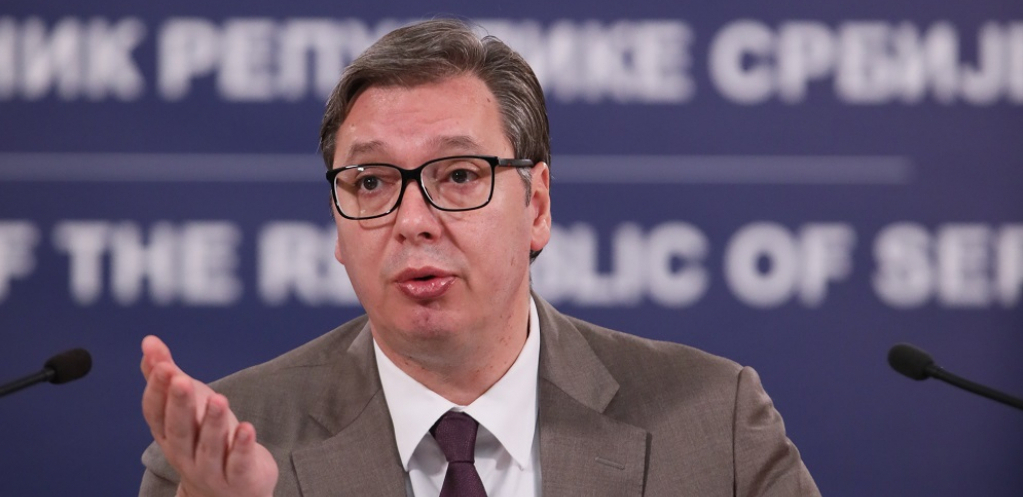 VUČIĆ DEMONTIRAO JEREMIĆA I EKIPU: Sišao među njih, Vuk se uspaničio i počeo da zapomaže! (VIDEO)
