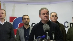 SRAMNO Crna Gora donela Rezoluciju o Srebrenici, a Zoran Lutovac udario po Srbima: Vučiću, šta se ti mešaš?! (VIDEO)