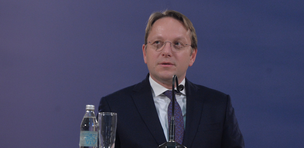 VARHEJI PREDSTAVIO PAKET ZA PROŠIRENJE "Srbija iskren partner, da uskladi spoljnu politiku"