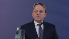 "KOLIKO JOŠ IDIOTA IMA OVDE!" Velika drama u Evropskom parlamentu, psovao ih na mađarskom, sad traže njegovu glavu!