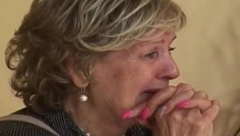 ODVEO ME U ŠUMU DA UBIJE I MENE I NJEGA! Lepa Lukić otkrila jezive detalje iz braka sa prvim mužem!