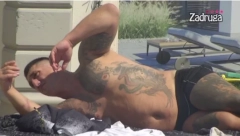 TETOVAŽE I MEGA OŽILJCI Skinuo se Kristijan Golubović, evo na šta je Kristina pala (FOTO)