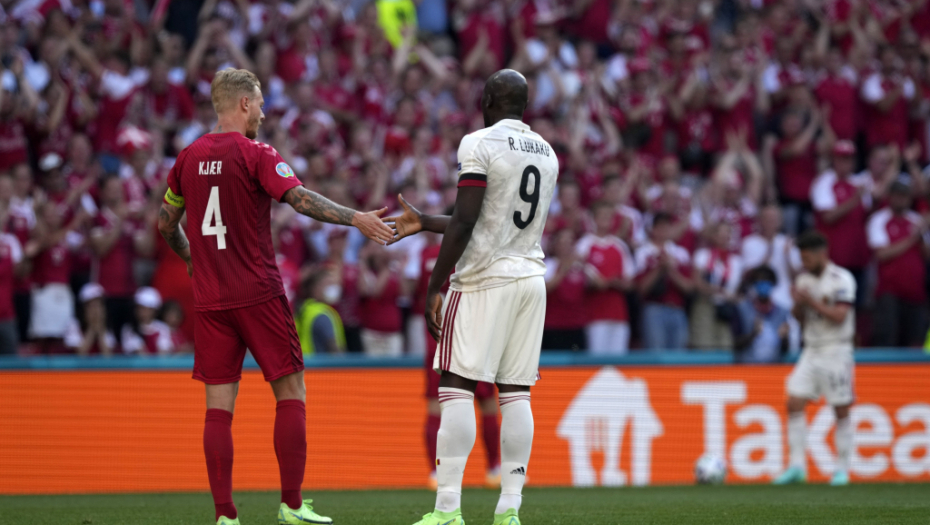 DIRLJIVE SCENE U KOPENHAGENU! Utakmica je stala u 10. minutu, ali ovacije nisu!