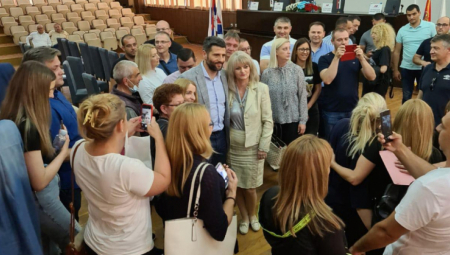 Aleksandar Šapić u Vranju: Jedinstvo srpskog naroda iznad svega! (FOTO)