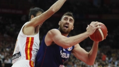 POVRATAK U SUNČANI PIREJ Milutinov ponovo u Olimpijakosu!