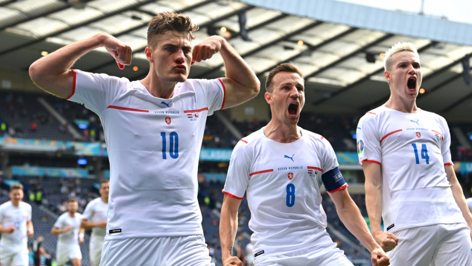 DALJE RUKE OD ČEHA Šik potpisao novi ugovor, ništa od odlaska iz Leverkuzena