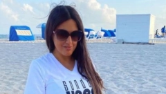 GORI SVE OD VEZUVA DO ALPA! Italijanka zemljacima čestitala prolaz dalje vrelom slikom u dresu koji ne pokriva ništa (FOTO)