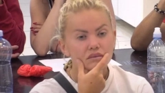 PRIJAVLJUJE GA POLICIJI, NEĆE SMETI DA JOJ PRIĐE! Majka Sanje Stanković sprema haos Filipu Caru po izlasku iz Zadruge