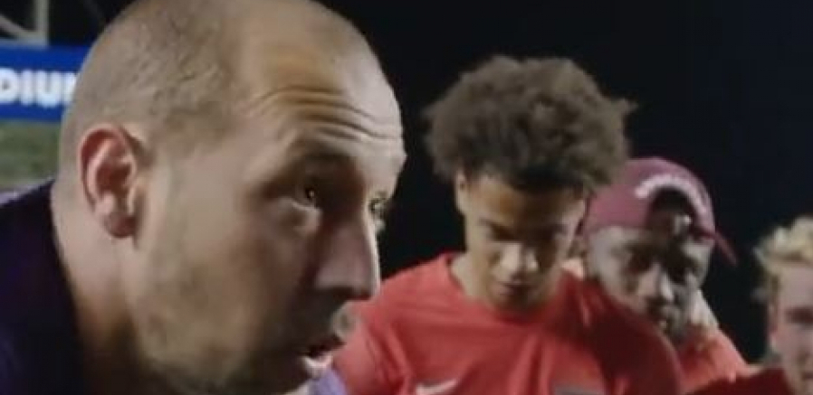 SKANDAL NAKON MEČA Sudija odgurnuo Borjana, igrači hteli da upadnu u svlačionicu (VIDEO)