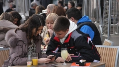 NJEGOVIM DRUGARIMA JE SLALA GOLIŠAVE FOTKE: Kada je uhvatio devojku na delu, niko nije očekivao takvu njegovu reakciju