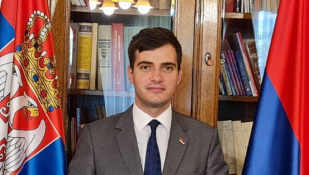 ZORAN TOMIĆ RAZOTKRIO LAŽNI PATRIOTIZAM LICEMERNIH "LEKCIJA": Vuk Jeremić odlučio da sprovodi politiku revanšizma