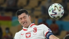 STRAŠAN SKANDAL Levandovski na Svetsko prvenstvo poveo VOĐU NACISTIČKE BANDE