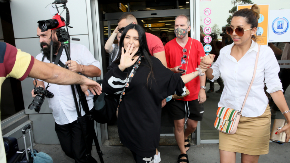 ADVOKATI SE OTIMAJU ZA SLUČAJ TANJE SAVIĆ Borba oko starateljstva nad sinovima pevačice tek počinje