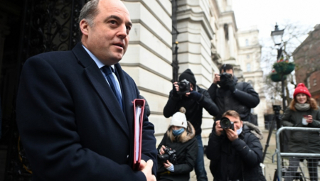 EVO, MALO SUTRA Britanci se smeju Ukrajincima; Volas: Daćemo vam avione posle rata!