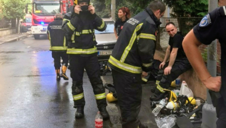 Vatrogasci se nagutali dima boreći se sa vatrom, završili na VMA! Zna se uzrok požara (FOTO)
