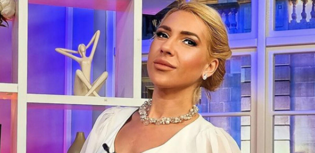 JOVANA JEREMIĆ DANAS PUNI 32 GODINE Voditeljka sama sebi čestitala rođendan i to na nesvakidašnji način (FOTO)