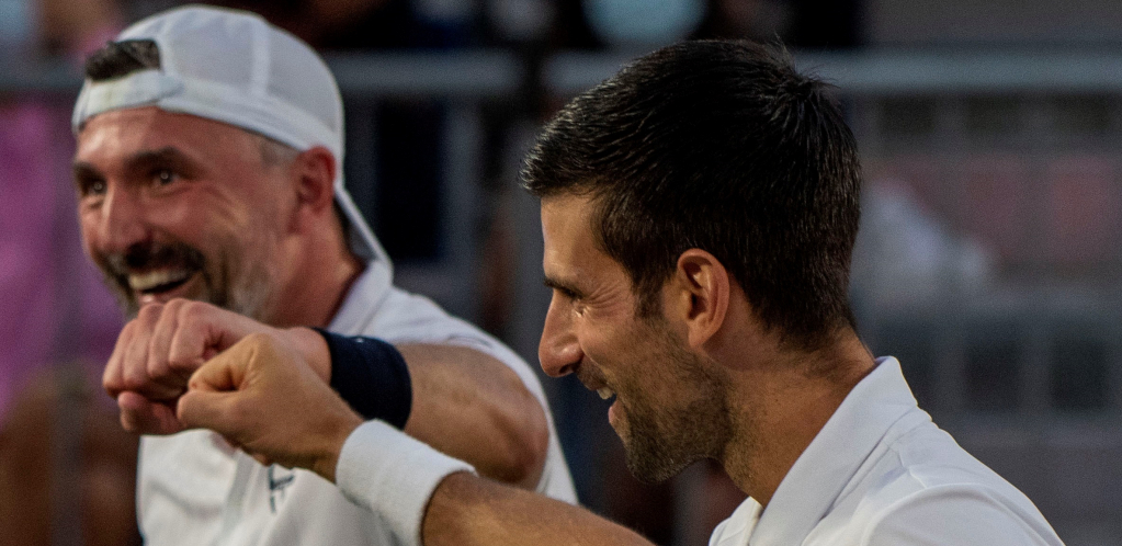NOLE TRENERU POKAZAO SREDNJI PRST Usledio je neverovatan odgovor, oduševio je sve navijače, pa i Nadalove (VIDEO)