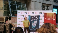 U KNJIZI SAM PISAO SVE KAKO JESTE, BEZ ULEPŠAVANJA! Aca Lukas vas čeka na Terazijama, pevač otkrio koji mu je omiljeni deo u autobiografiji (FOTO/VIDEO)