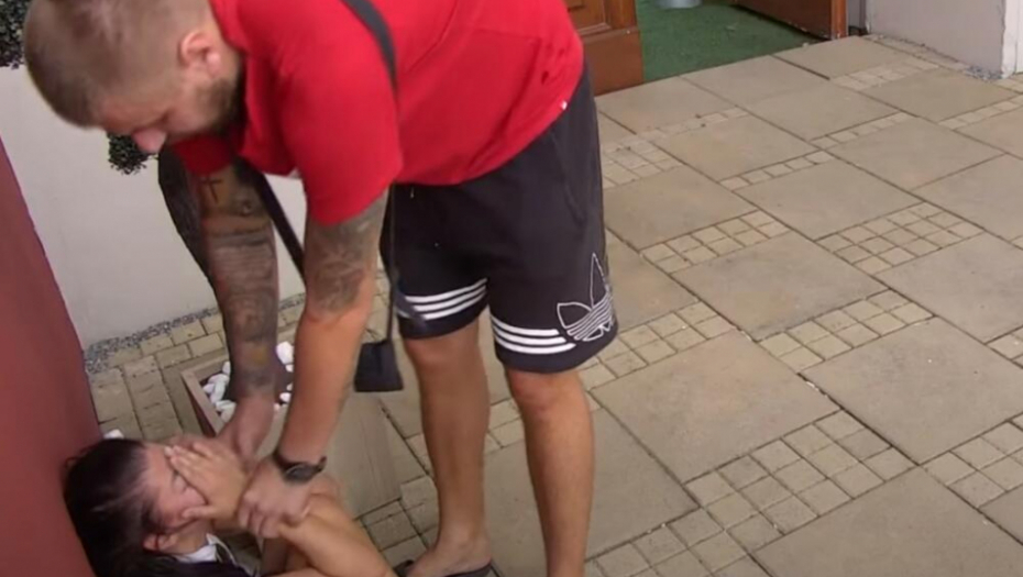 SPAVAŠ SA MNOM, PA ME CEO DAN POSLE PONIŽAVAŠ! Kakve pretnje, Maja uputila jezive reči Janjušu nakon novog haosa koji je potresao cele Šimanovce (FOTO)