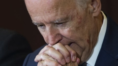 BAJDENU PROPALO MESTO U RAJU: Preti mu zabrana pričešćivanja