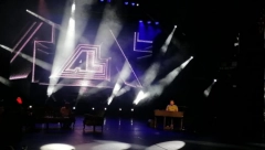 KAKVO VEČE U SRCU BEOGRADA Pored autobiografije kojom je oduševio publiku, Lukas glasom raspametio sve u pozorištu (FOTO/VIDEO)