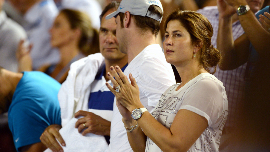 FEDEREROVA SUPRUGA JE IMALA BURNU PROŠLOST! Zbog Rodžera raskinula veridbu sa sultanom, mediji je napadali da se ugojila, a sada pričaju da ona vodi glavnu reč u kući! (FOTO)