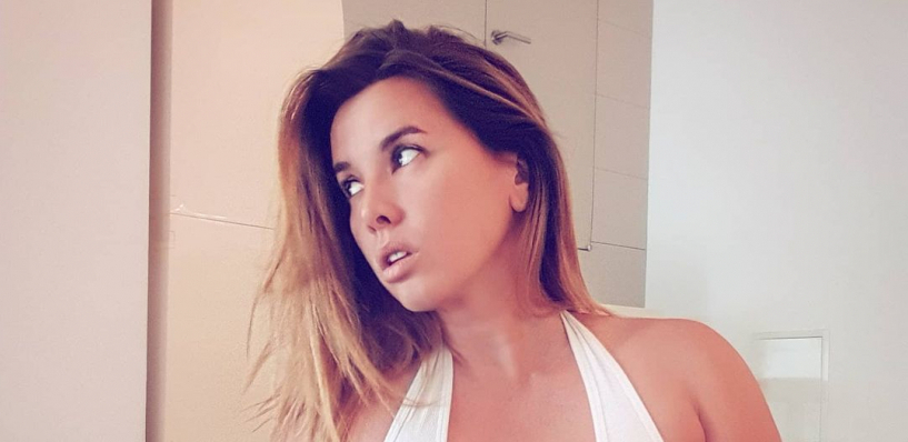 ŠOKANTNO! Pevačica uputila surovu poruku ćerki za rođendan, javnost nije mogla da veruje šta je napisala (FOTO)