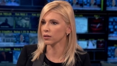 "IZGUBILA SAM JE PREKO NOĆI, NJEN MIRIS JE I DALJE TU" Irina Vukotić ne može da preboli smrt majke, raspalakala voditeljku u emisiji, pa je snažno zagrlila!