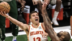 BOGDANOVIĆ I "JASTREBOVI" ZGRABILI BREJK! Atlanta savladala Milvoki u prvom meču finala istočne konferencije!