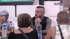 BEZ TRUNKE STIDA I SRAMA Ša javno pred celom nacijom otkrio kod koje ženske osobe bi odmah otišao, pa dobio gromoglasan aplauz