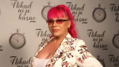 MILA MAJKO! Ćerka Zorice Brunclik na nesvakidašnji način čestitala majci rođendan, emotivna poruka upućena pevačici će vas raznežiti (FOTO)