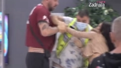 KARAMBOL ZA VREME REKLAMA Maja iscepala Janjuša, pa onda usledila pljuvačina kakvu do sad niste videli