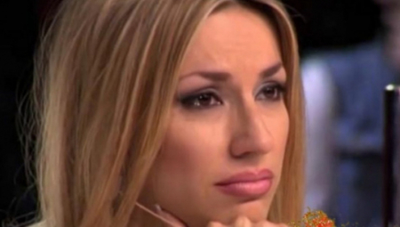 ŽIVI U STRAHU? Rada Manojlović se plaši da joj se ne desi isto što i njenoj majci