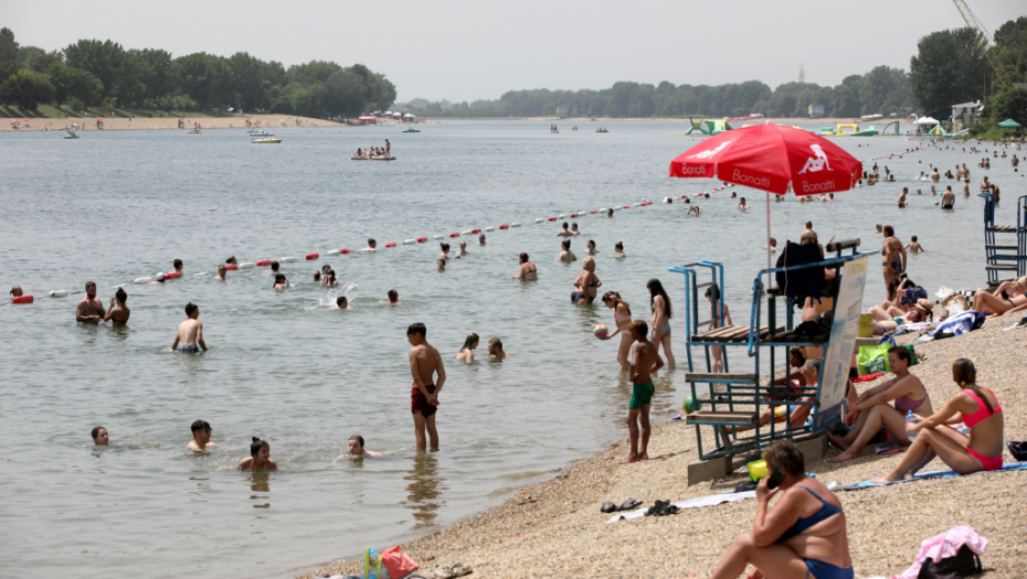 PAŽNJA Za samo nekoliko dana na kupalištima je nastradalo četvoro mladih -  Pazite kako ulazite u vodu