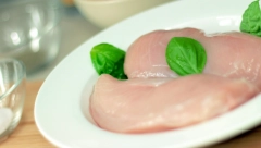 Oprez! Ako je pileće meso ove boje, odmah ga bacite jer može doći do trovanja