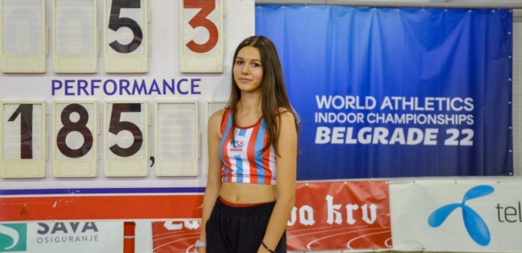 SVETLA BUDUĆNOST! Lepa Srpkinja je treća na svetu, a kada vidite ko su joj roditelji sve će vam biti jasno! (FOTO)