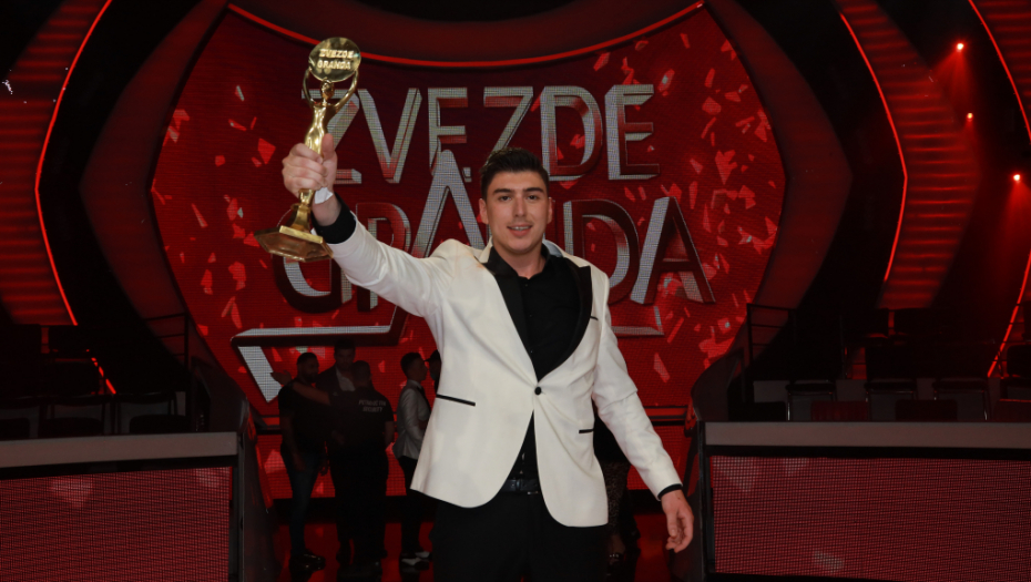 KONAČNO! Letnji hit "Zvezde granda" ugledao svetlost dana (VIDEO)