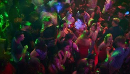 Republički štab RS doneo novu odluku: Produženo radno vreme noćnih klubova