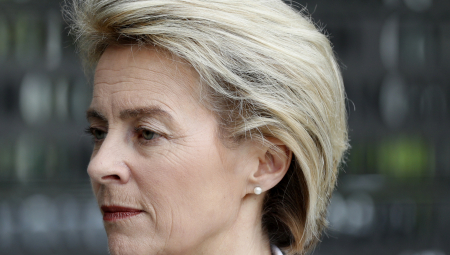 ZAPAD SPREMA JOŠ JEDAN "UDARAC" RUSIJI Ursula fon der Lajen otkrila novi plan