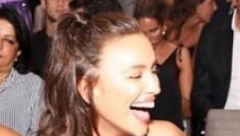 NAJZGODNIJA ŽENA NA SVETU SKINULA SE U TOPLES: Vruća fotografija, koja podiže tmperaturu za još 10 stepeni