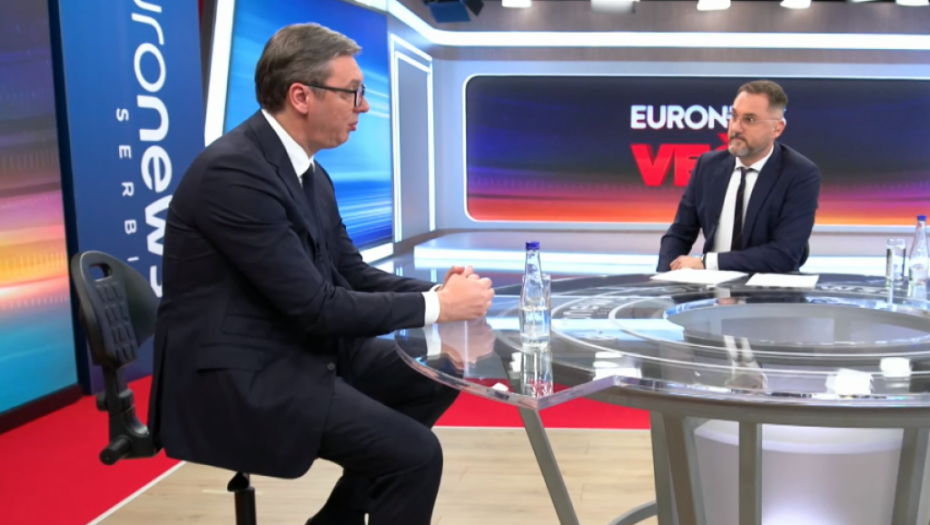PREDSEDNIK SRBIJE NA "JURONJUZU" Vučić: Ljudima na Kosovu treba obezbediti sigurnost, veće plate i penzije!