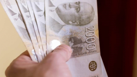 NOVA POMOĆ DRŽAVE OD 200 EVRA! Počela prijava, a evo do kada je krajnji rok