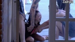 STRAVA I UŽAS! Maja doživela nikad gori nervni slom, zaletela se i udarila glavom u staklo, užasne scene Marinkovićeve zgrozile Srbiju! (FOTO)