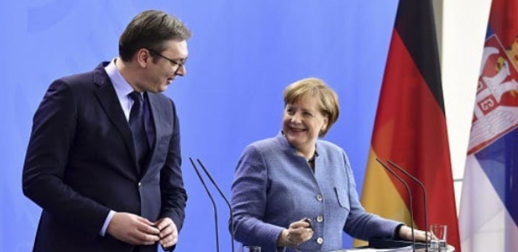 OBJAVLJENA FOTOGRAFIJA VUČIĆA I MERKEL Predsednik uputio snažne reči nemačkoj kancelarki